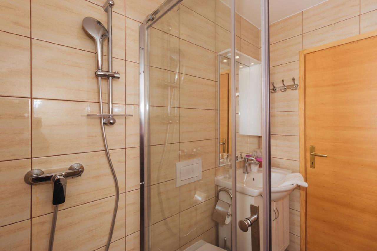 Bed and Breakfast Sobe Kod Baje - Baranjska Kuca Karanac Esterno foto