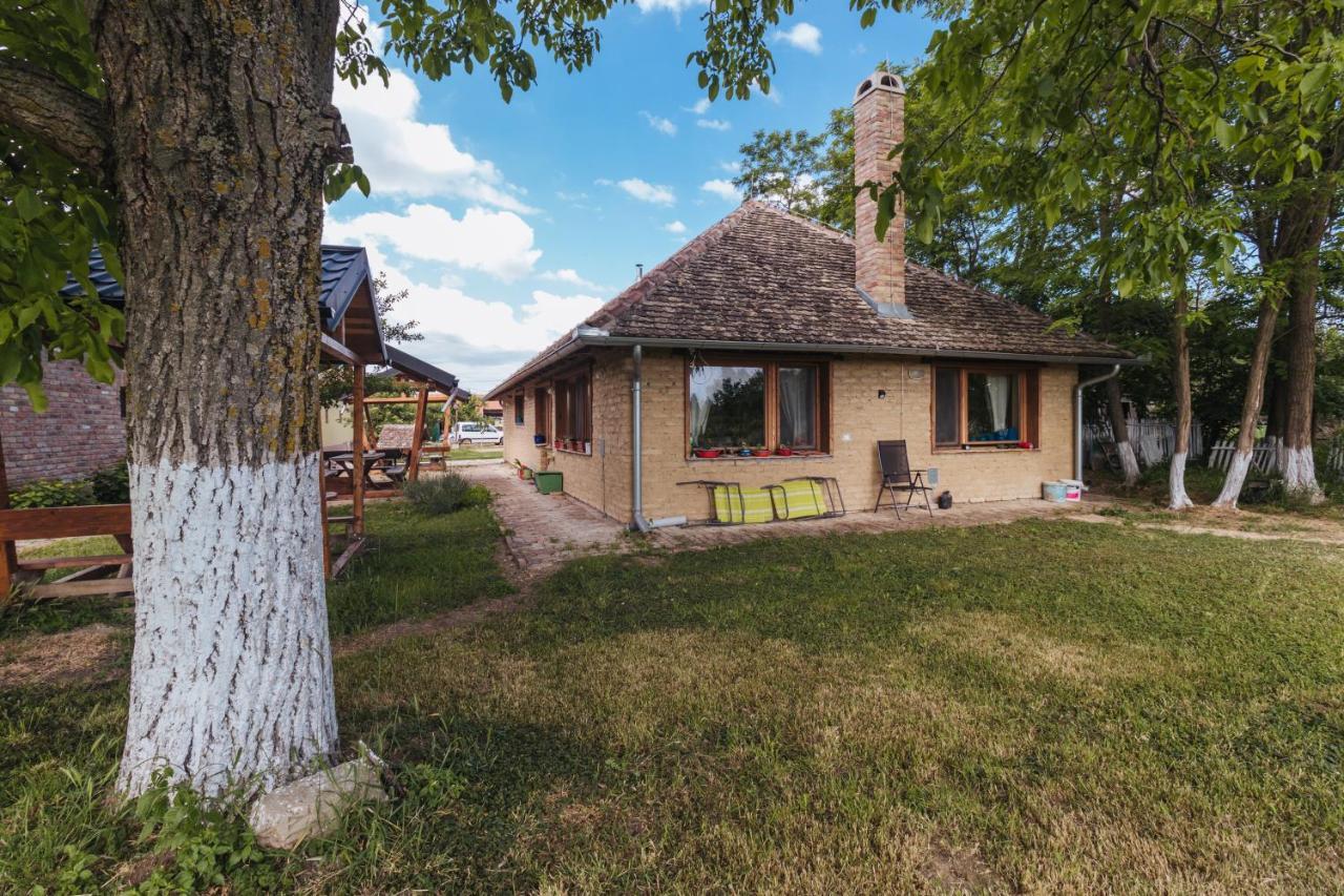 Bed and Breakfast Sobe Kod Baje - Baranjska Kuca Karanac Esterno foto