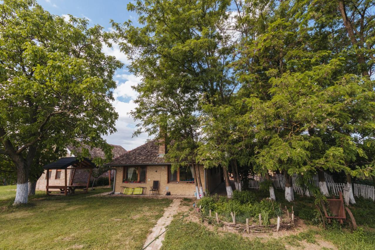 Bed and Breakfast Sobe Kod Baje - Baranjska Kuca Karanac Esterno foto