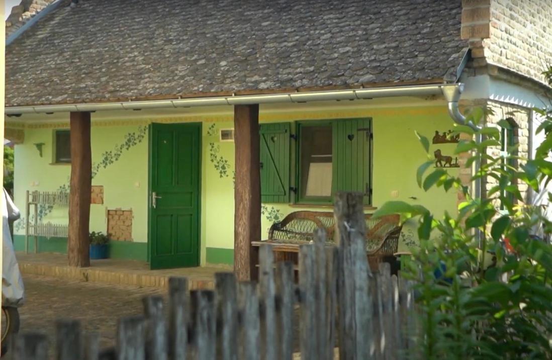Bed and Breakfast Sobe Kod Baje - Baranjska Kuca Karanac Esterno foto