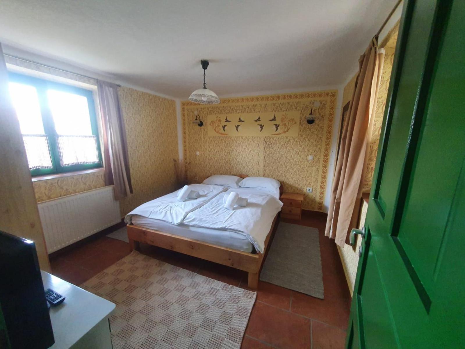 Bed and Breakfast Sobe Kod Baje - Baranjska Kuca Karanac Esterno foto